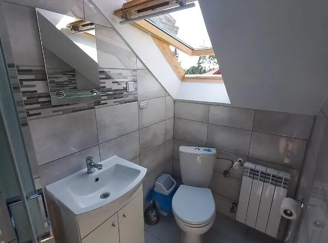 Goscinne Tomasz Quarto em Acomodações Particulares *