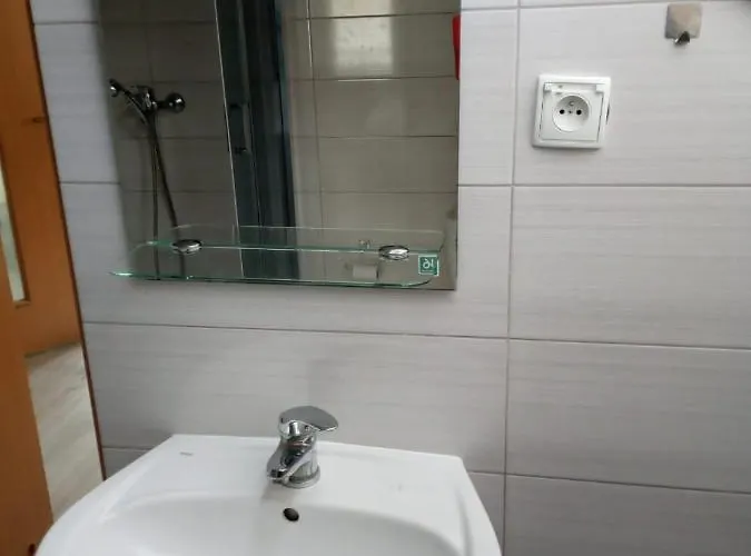 Goscinne Tomasz Quarto em Acomodações Particulares Międzywodzie