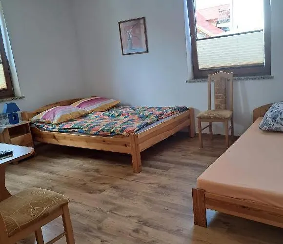 Quarto em Acomodações Particulares Goscinne Tomasz *