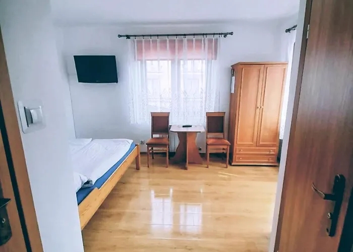 Goscinne Tomasz Quarto em Acomodações Particulares *